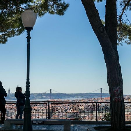 Happy Stay Lisbon - Suite With A View, Private Terrace & Ac Exterior photo